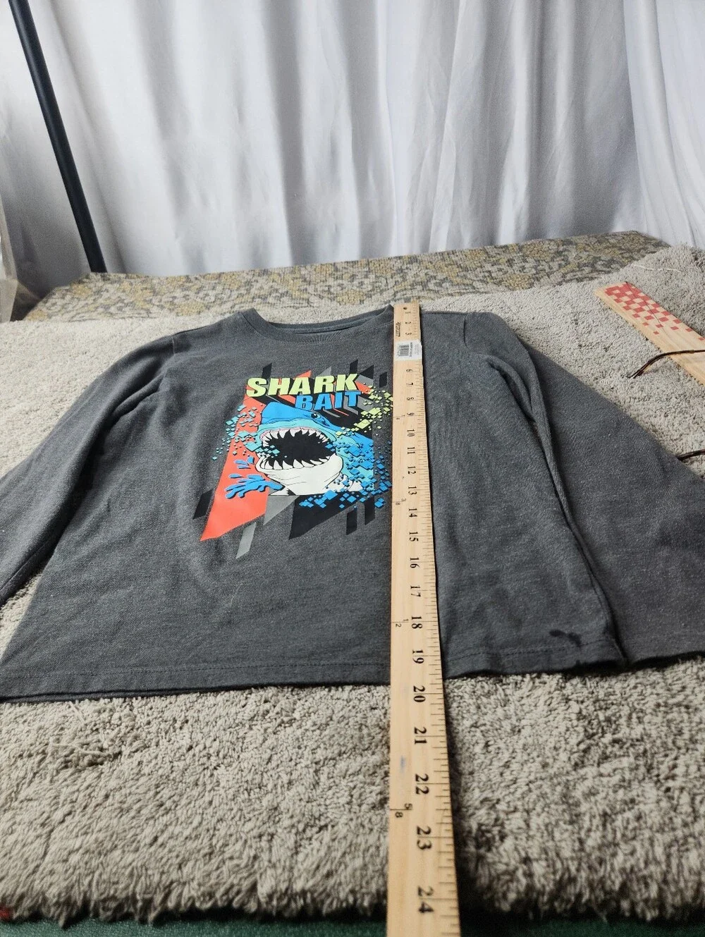 Boy's Grey Long Sleeve "Shark Bait" Tee - Cat & Jack - S (6/7) - Picture 10 of 11